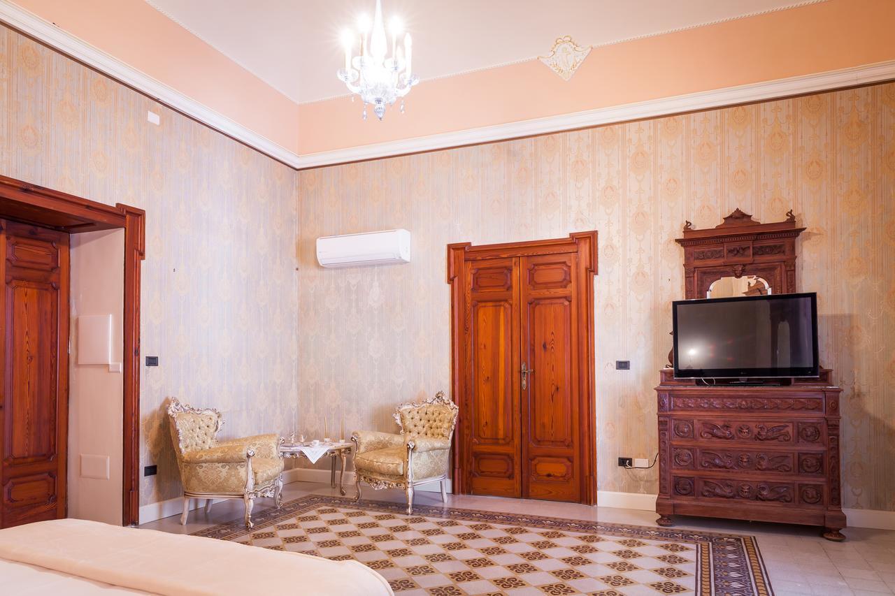 Bed and Breakfast Palazzo Montalbano Шикли Экстерьер фото