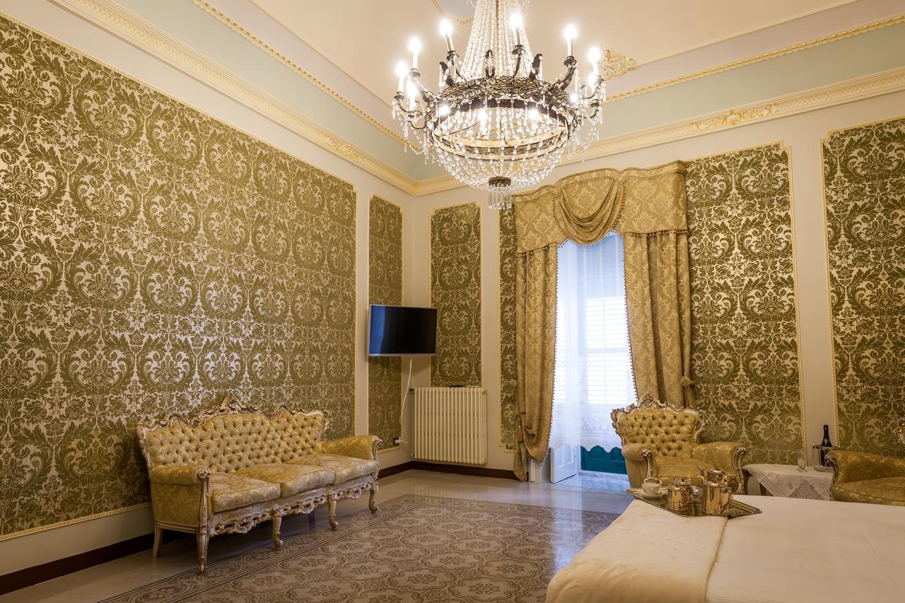 Bed and Breakfast Palazzo Montalbano Шикли Экстерьер фото