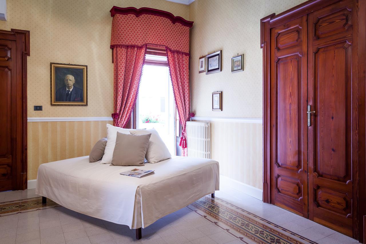 Bed and Breakfast Palazzo Montalbano Шикли Экстерьер фото
