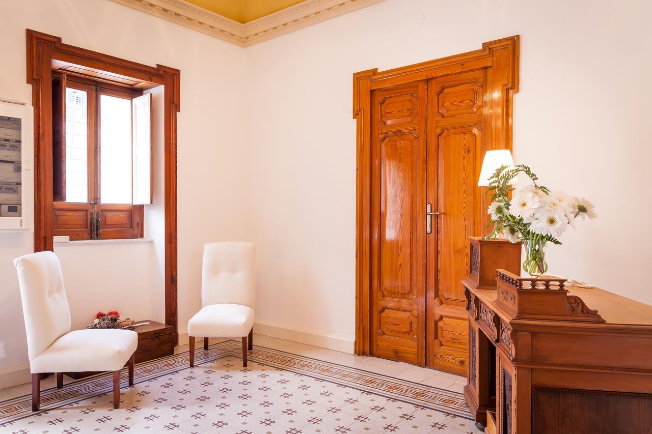 Bed and Breakfast Palazzo Montalbano Шикли Экстерьер фото
